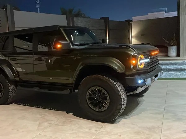 Cars for sale in uae Ford Bronco