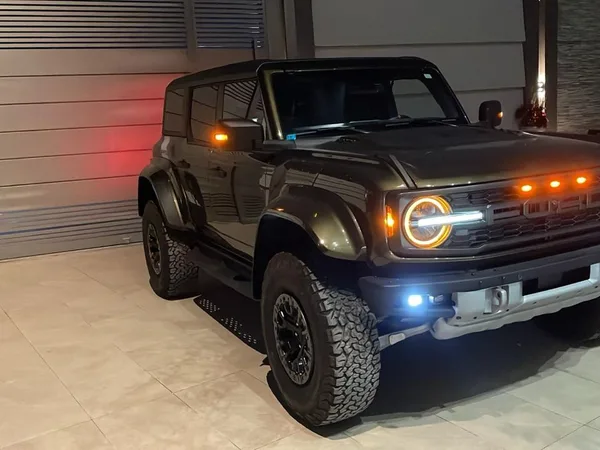 Cars for sale in uae Ford Bronco